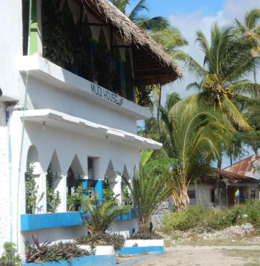 Mudi House Hotel Джамбиани Екстериор снимка