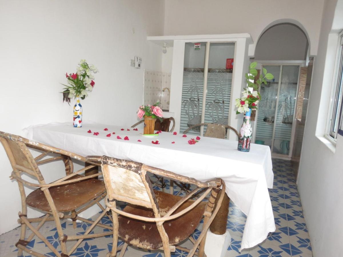 Mudi House Hotel Джамбиани Екстериор снимка